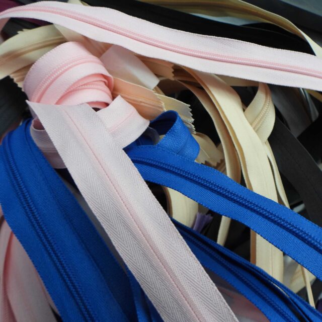 DSCN6709 Zips BUY 10 or 20 Assorted No3 Chunky No5 Metal 183D